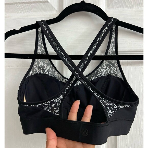 Lululemon Workout to Water Tank Sports Bra Swim SIZE 4 - Picture 6 of 12